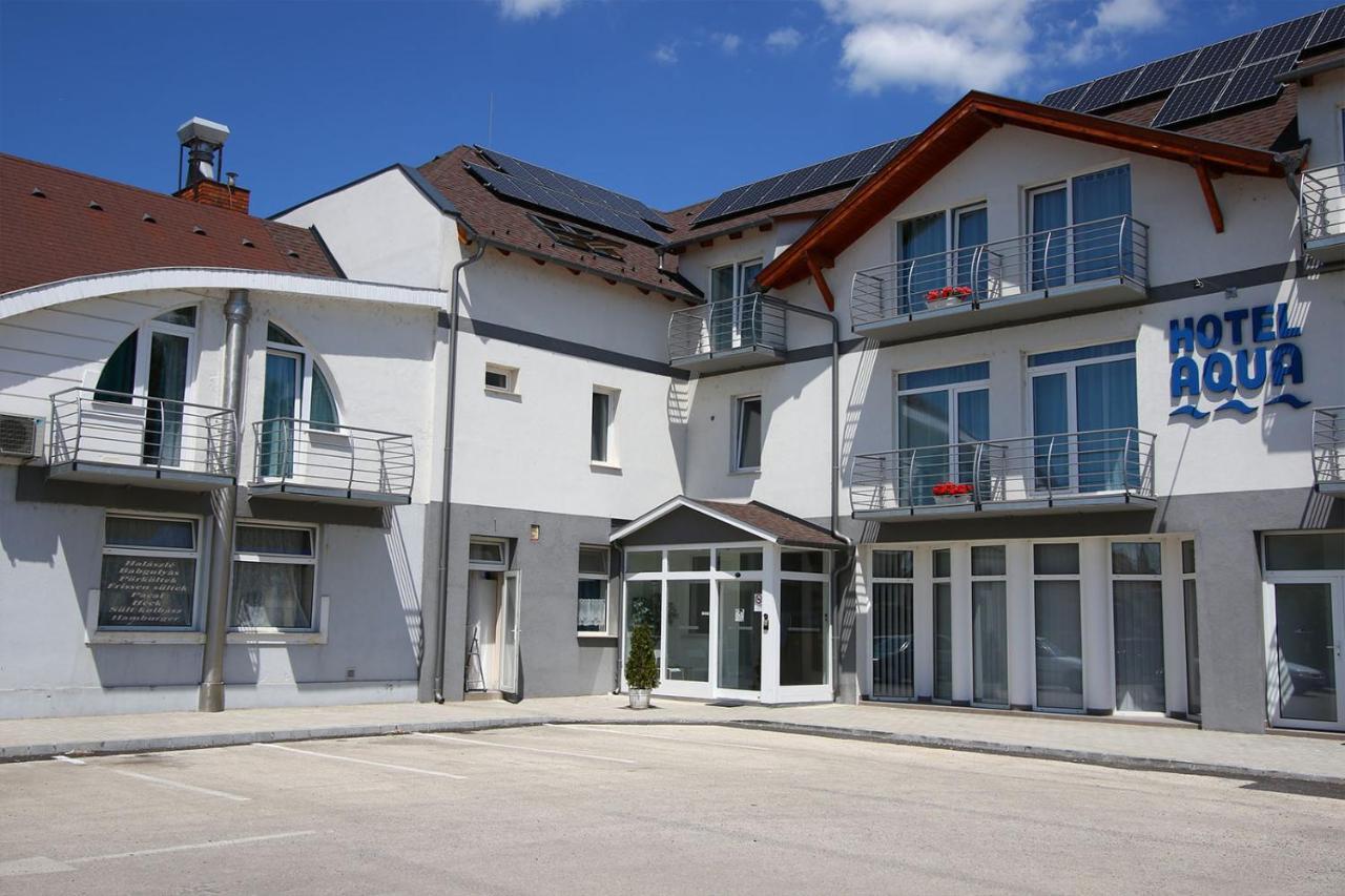 Hotel Aqua Komárom Dış mekan fotoğraf